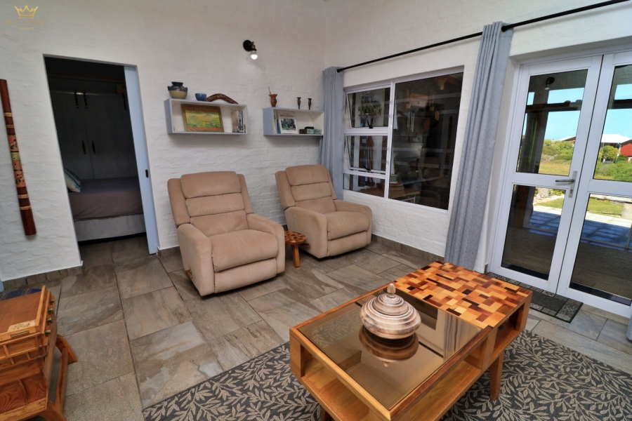 2 Bedroom Property for Sale in Pearly Beach Western Cape
